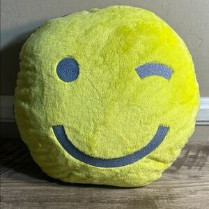 Smiley Chartreuse Throw Pillow Flutter - Room Essentials™